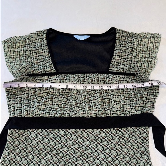 Denver Hayes Blouse Black Green Smocked Back Tie Shirt Top Office Women's Size M - Picture 7 of 10